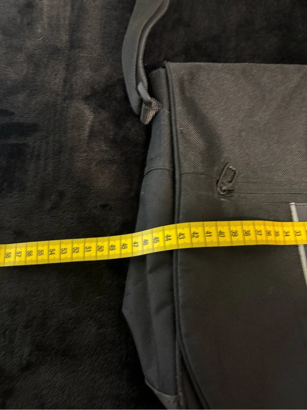 Nike Vintage Commuter Messenger Laptop Bag Gray Black Carry-On Adjustable Strap